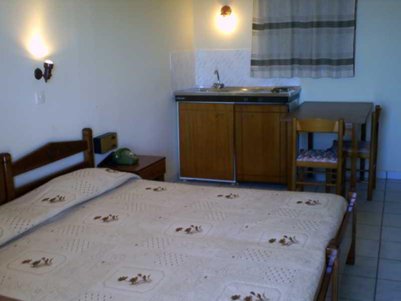Yiannis Ηotel Foiníkion 외부 사진